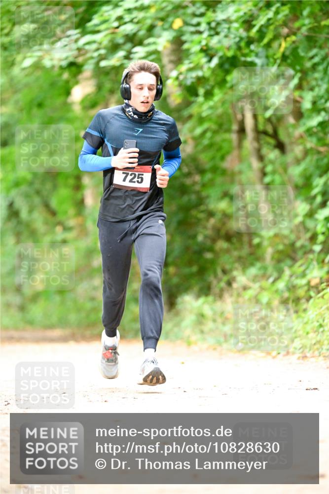 11.10.2026 - Bramfelder Halbmarathon 2026 Dr. Thomas Lammeyer http://msf.ph/oto/10828630 11.10.2026 11:07:48 Laufen 725 meine-sportfotos.de
