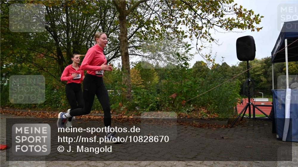 11.10.2026 - Bramfelder Halbmarathon 2026 J. Mangold http://msf.ph/oto/10828670 11.10.2026 10:57:04 Laufen 75, 270, 323, 360, 553, 769 meine-sportfotos.de
