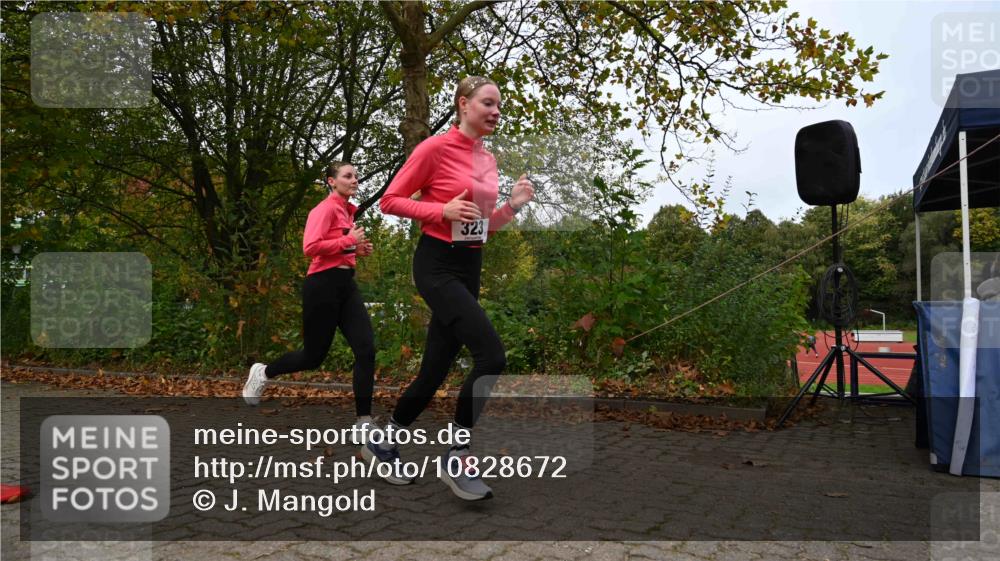 11.10.2026 - Bramfelder Halbmarathon 2026 J. Mangold http://msf.ph/oto/10828672 11.10.2026 10:57:04 Laufen 75, 270, 323, 360, 553, 769 meine-sportfotos.de