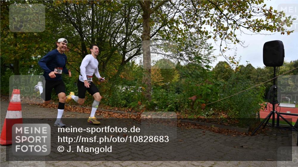 11.10.2026 - Bramfelder Halbmarathon 2026 J. Mangold http://msf.ph/oto/10828683 11.10.2026 10:57:28 Laufen 351, 595 meine-sportfotos.de