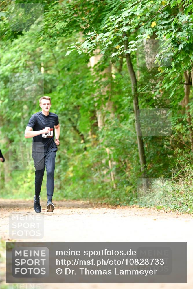 11.10.2026 - Bramfelder Halbmarathon 2026 Dr. Thomas Lammeyer http://msf.ph/oto/10828733 11.10.2026 11:08:03 Laufen 041 meine-sportfotos.de