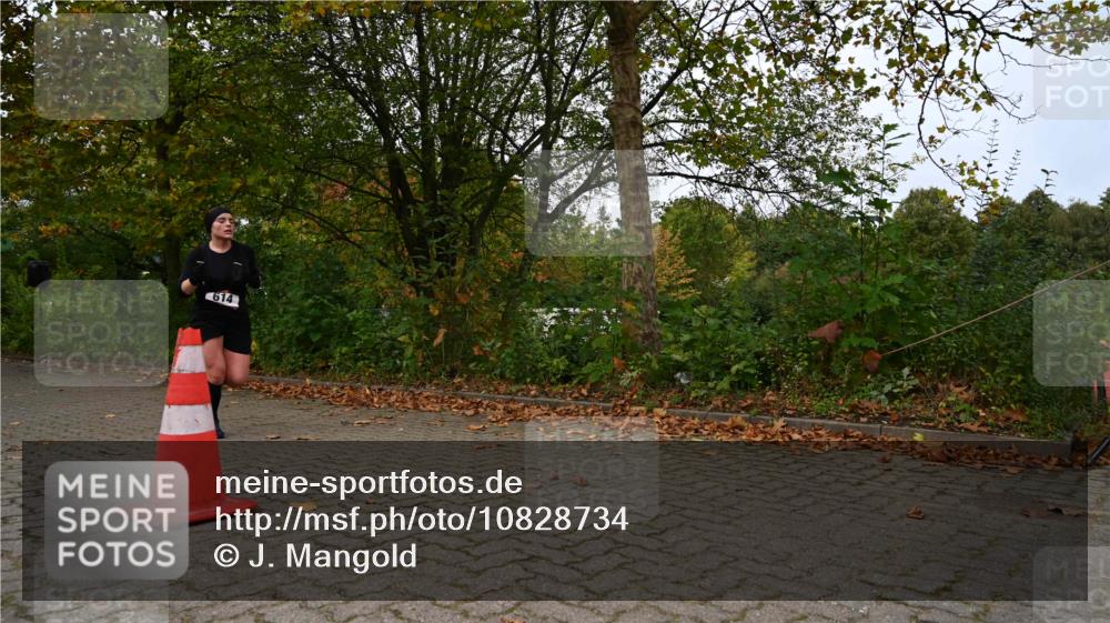11.10.2026 - Bramfelder Halbmarathon 2026 J. Mangold http://msf.ph/oto/10828734 11.10.2026 10:58:14 Laufen 191, 455, 614 meine-sportfotos.de