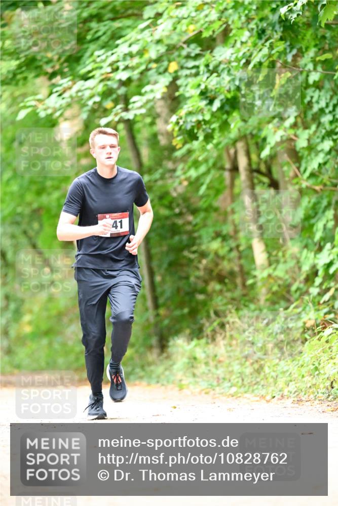11.10.2026 - Bramfelder Halbmarathon 2026 Dr. Thomas Lammeyer http://msf.ph/oto/10828762 11.10.2026 11:08:06 Laufen 41 meine-sportfotos.de