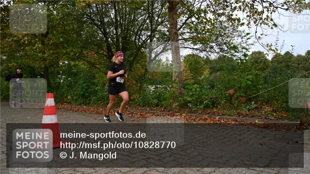 11.10.2026 - Bramfelder Halbmarathon 2026 J. Mangold http://msf.ph/oto/10828770 11.10.2026 10:58:39 Laufen 121, 259 meine-sportfotos.de