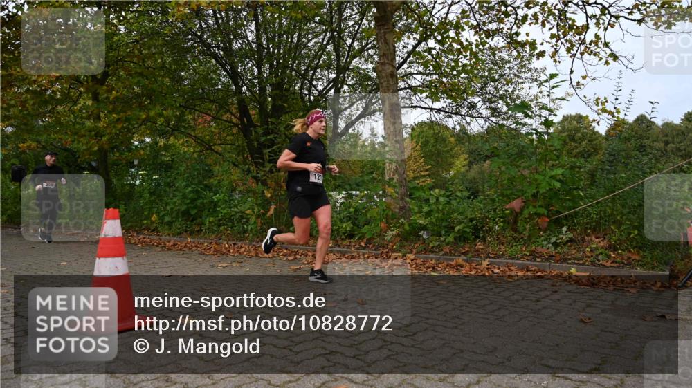 11.10.2026 - Bramfelder Halbmarathon 2026 J. Mangold http://msf.ph/oto/10828772 11.10.2026 10:58:39 Laufen 121, 259 meine-sportfotos.de