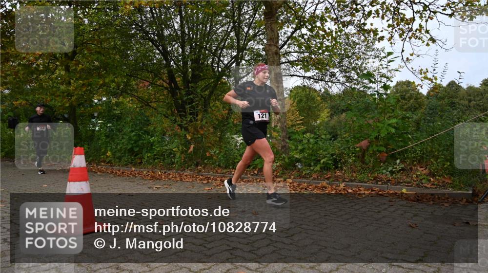 11.10.2026 - Bramfelder Halbmarathon 2026 J. Mangold http://msf.ph/oto/10828774 11.10.2026 10:58:39 Laufen 121, 259 meine-sportfotos.de