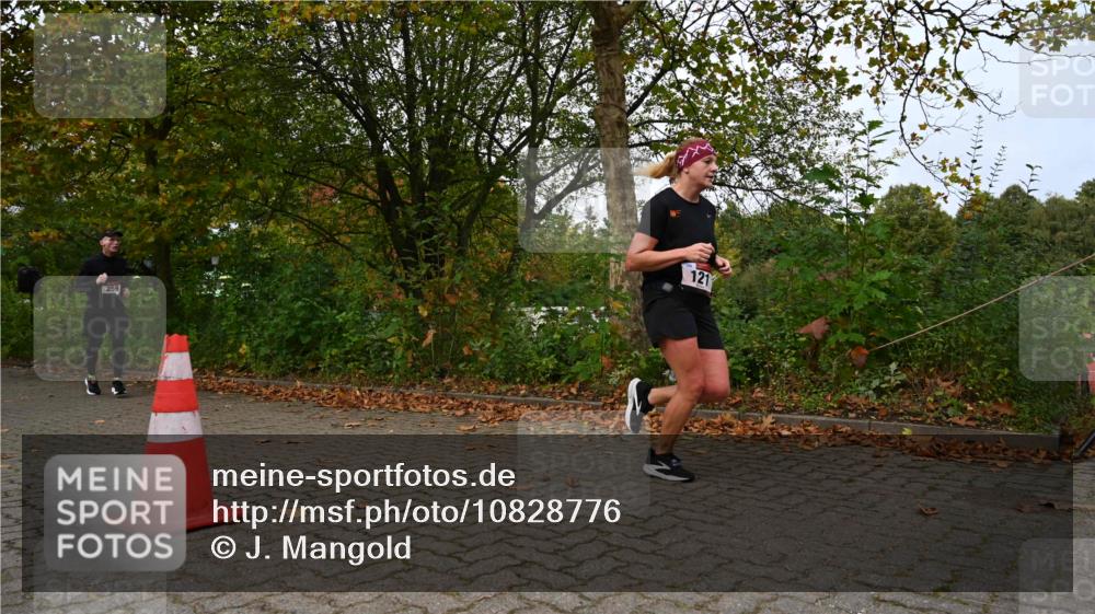 11.10.2026 - Bramfelder Halbmarathon 2026 J. Mangold http://msf.ph/oto/10828776 11.10.2026 10:58:39 Laufen 121, 259 meine-sportfotos.de