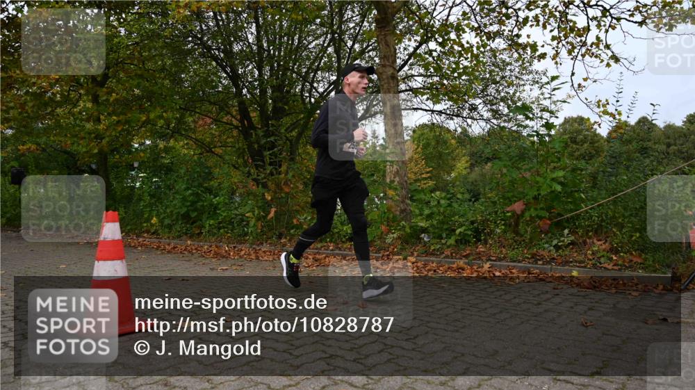 11.10.2026 - Bramfelder Halbmarathon 2026 J. Mangold http://msf.ph/oto/10828787 11.10.2026 10:58:41 Laufen 121, 259 meine-sportfotos.de