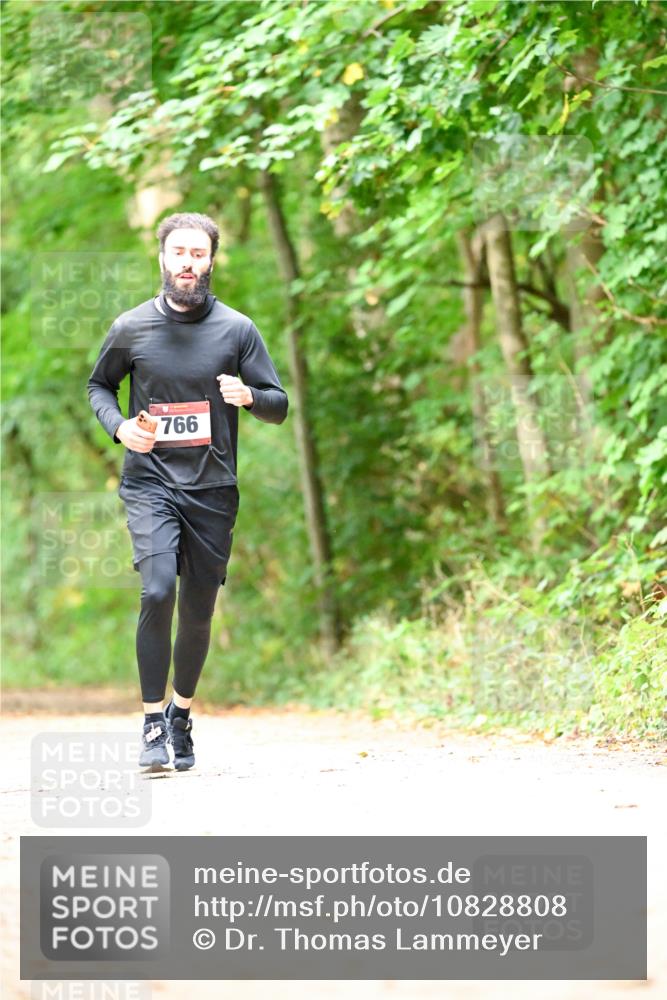 11.10.2026 - Bramfelder Halbmarathon 2026 Dr. Thomas Lammeyer http://msf.ph/oto/10828808 11.10.2026 11:08:11 Laufen 766 meine-sportfotos.de