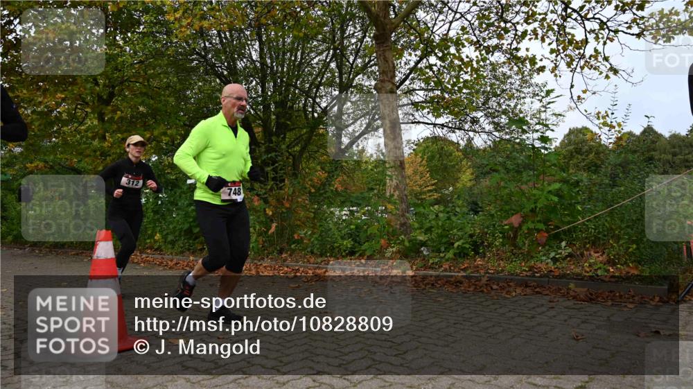11.10.2026 - Bramfelder Halbmarathon 2026 J. Mangold http://msf.ph/oto/10828809 11.10.2026 10:58:49 Laufen 312, 607, 748 meine-sportfotos.de