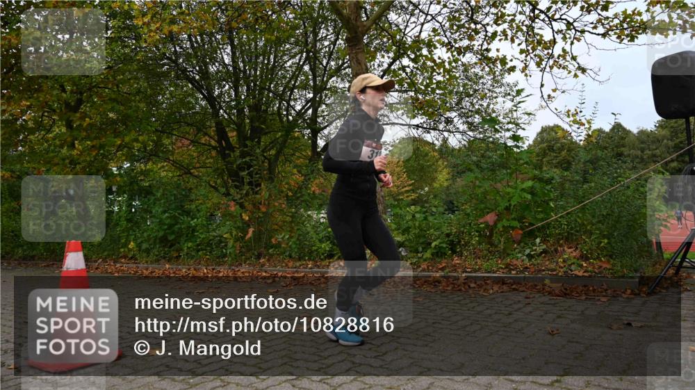 11.10.2026 - Bramfelder Halbmarathon 2026 J. Mangold http://msf.ph/oto/10828816 11.10.2026 10:58:50 Laufen 312, 607, 748 meine-sportfotos.de