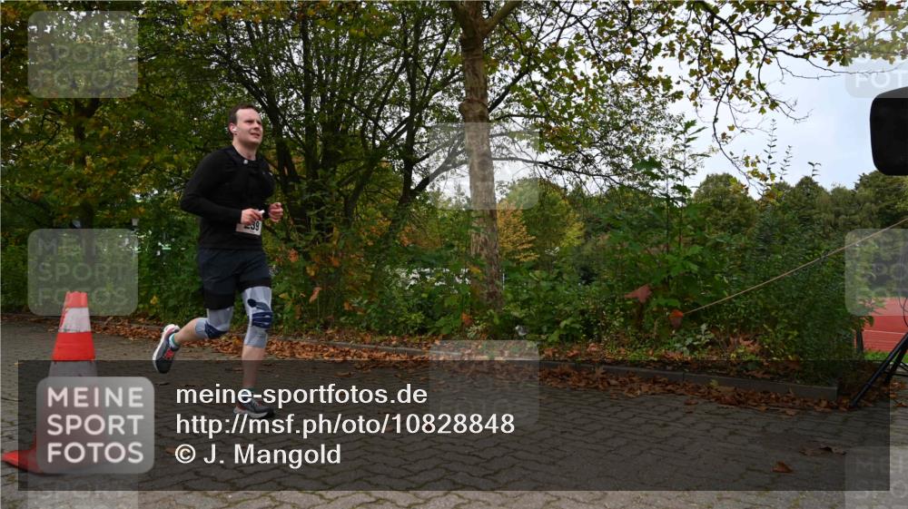 11.10.2026 - Bramfelder Halbmarathon 2026 J. Mangold http://msf.ph/oto/10828848 11.10.2026 10:59:37 Laufen 239, 799 meine-sportfotos.de