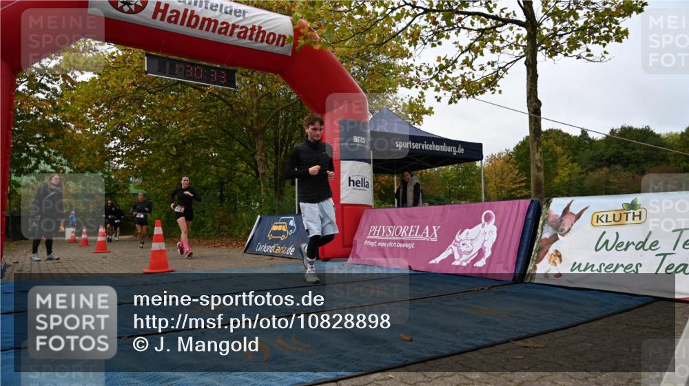 11.10.2026 - Bramfelder Halbmarathon 2026 J. Mangold http://msf.ph/oto/10828898 11.10.2026 11:00:32 Laufen 62, 432, 452, 605, 738 meine-sportfotos.de
