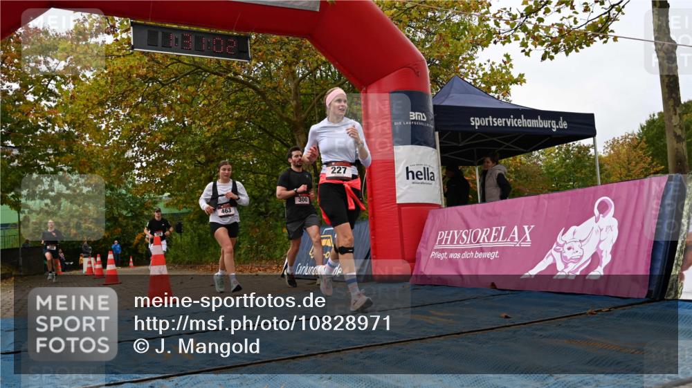 11.10.2026 - Bramfelder Halbmarathon 2026 J. Mangold http://msf.ph/oto/10828971 11.10.2026 11:01:01 Laufen 227, 300, 329, 385, 463, 714 meine-sportfotos.de