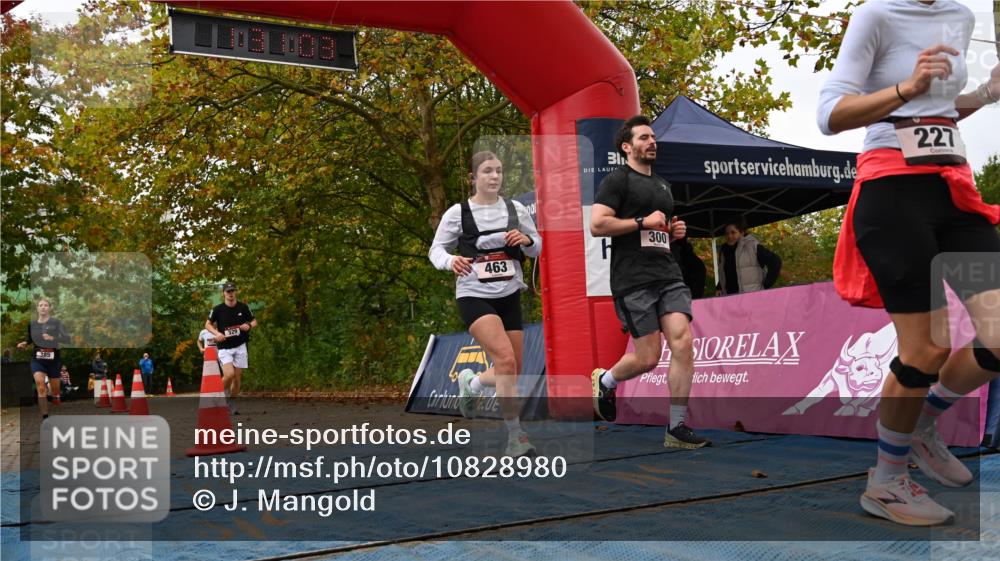 11.10.2026 - Bramfelder Halbmarathon 2026 J. Mangold http://msf.ph/oto/10828980 11.10.2026 11:01:02 Laufen 227, 300, 329, 385, 463, 714 meine-sportfotos.de