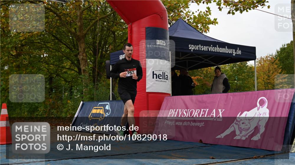 11.10.2026 - Bramfelder Halbmarathon 2026 J. Mangold http://msf.ph/oto/10829018 11.10.2026 11:01:22 Laufen 253 meine-sportfotos.de