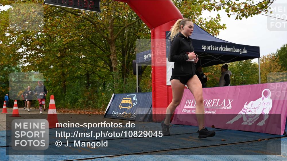 11.10.2026 - Bramfelder Halbmarathon 2026 J. Mangold http://msf.ph/oto/10829045 11.10.2026 11:01:31 Laufen 356, 362, 408, 430, 753 meine-sportfotos.de