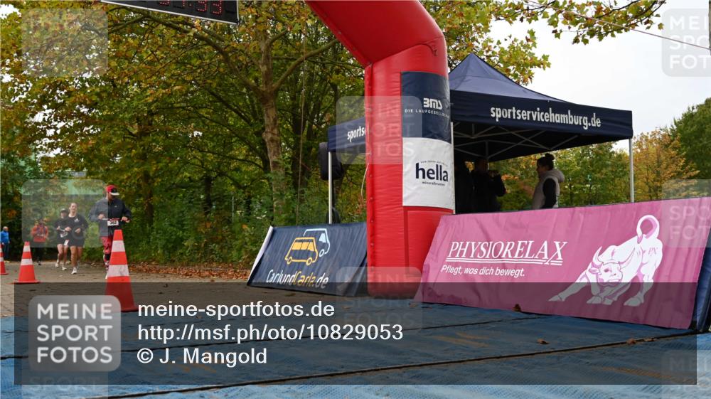 11.10.2026 - Bramfelder Halbmarathon 2026 J. Mangold http://msf.ph/oto/10829053 11.10.2026 11:01:32 Laufen 356, 362, 408, 430, 753 meine-sportfotos.de