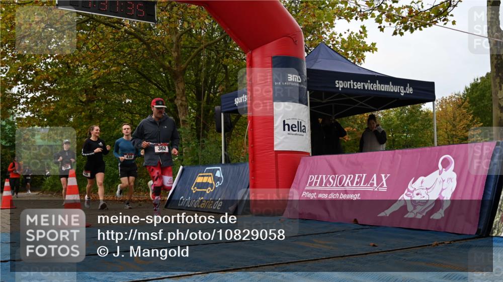 11.10.2026 - Bramfelder Halbmarathon 2026 J. Mangold http://msf.ph/oto/10829058 11.10.2026 11:01:34 Laufen 356, 362, 408, 427, 430, 753 meine-sportfotos.de