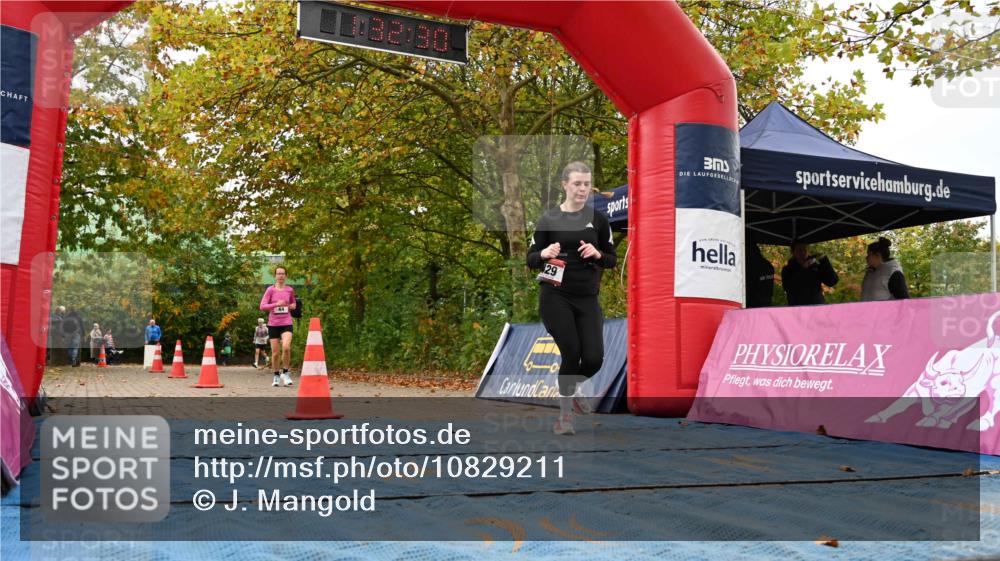 11.10.2026 - Bramfelder Halbmarathon 2026 J. Mangold http://msf.ph/oto/10829211 11.10.2026 11:02:28 Laufen 44, 82, 176, 429 meine-sportfotos.de