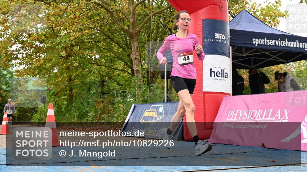 11.10.2026 - Bramfelder Halbmarathon 2026 J. Mangold http://msf.ph/oto/10829226 11.10.2026 11:02:31 Laufen 44, 429 meine-sportfotos.de