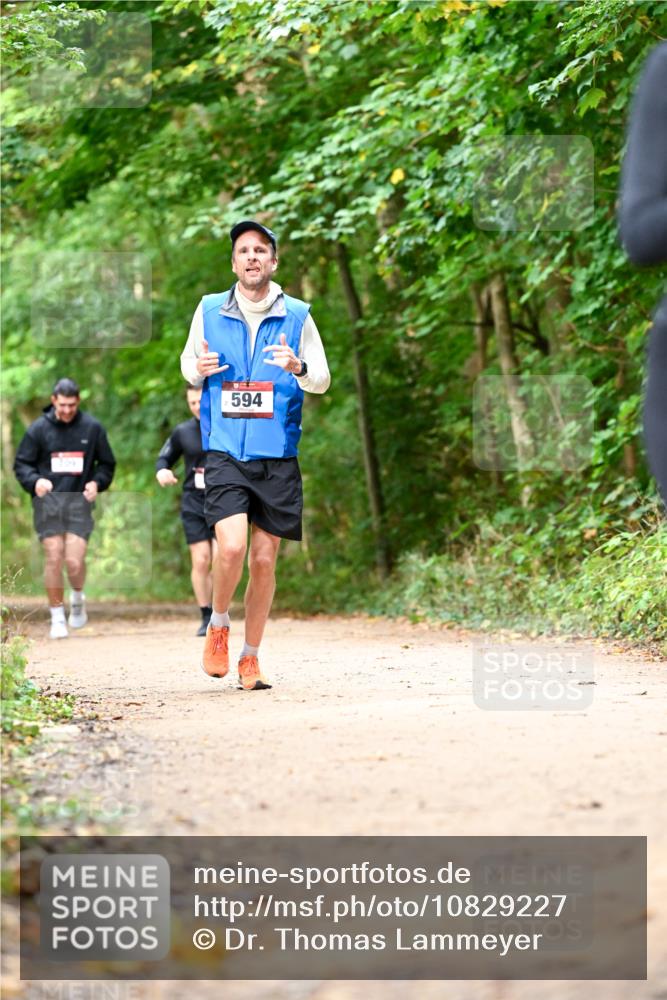 11.10.2026 - Bramfelder Halbmarathon 2026 Dr. Thomas Lammeyer http://msf.ph/oto/10829227 11.10.2026 11:09:10 Laufen 594 meine-sportfotos.de
