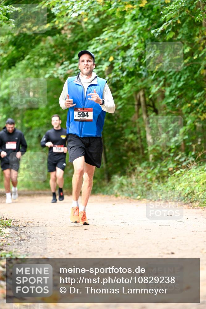 11.10.2026 - Bramfelder Halbmarathon 2026 Dr. Thomas Lammeyer http://msf.ph/oto/10829238 11.10.2026 11:09:10 Laufen 706, 52, 594 meine-sportfotos.de