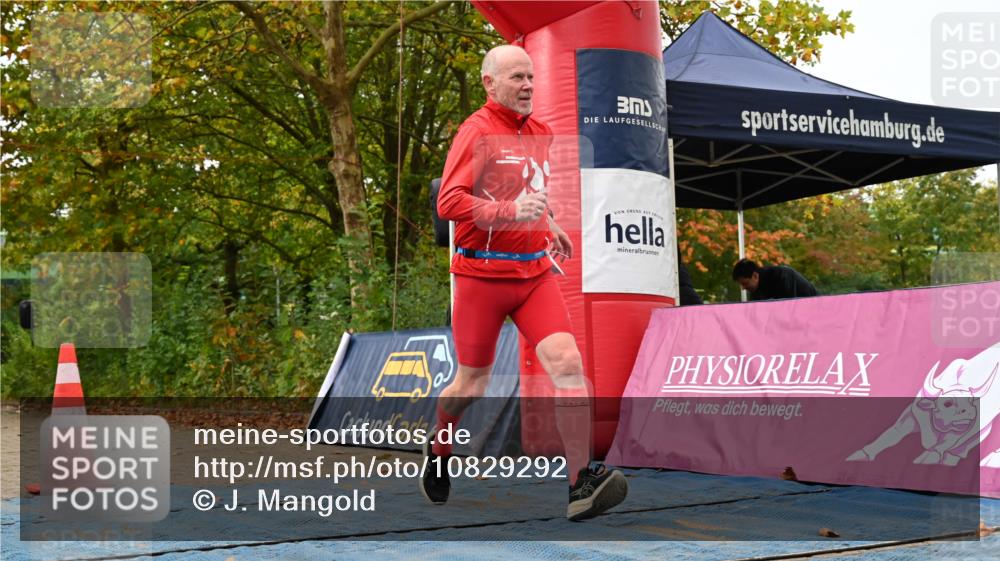 11.10.2026 - Bramfelder Halbmarathon 2026 J. Mangold http://msf.ph/oto/10829292 11.10.2026 11:03:34 Laufen 104, 164, 382 meine-sportfotos.de