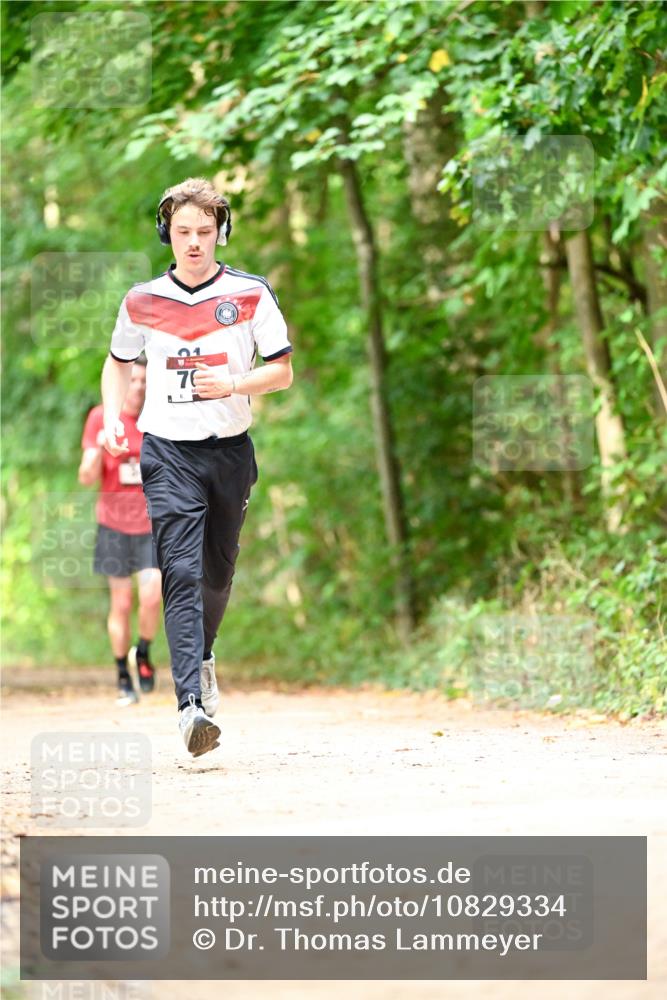 11.10.2026 - Bramfelder Halbmarathon 2026 Dr. Thomas Lammeyer http://msf.ph/oto/10829334 11.10.2026 11:09:55 Laufen 76 meine-sportfotos.de