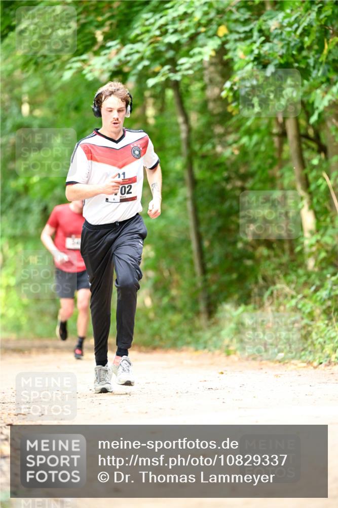 11.10.2026 - Bramfelder Halbmarathon 2026 Dr. Thomas Lammeyer http://msf.ph/oto/10829337 11.10.2026 11:09:56 Laufen 21, 02 meine-sportfotos.de