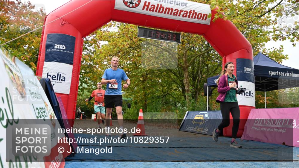 11.10.2026 - Bramfelder Halbmarathon 2026 J. Mangold http://msf.ph/oto/10829357 11.10.2026 11:04:32 Laufen 271, 371, 392, 428, 576, 635 meine-sportfotos.de