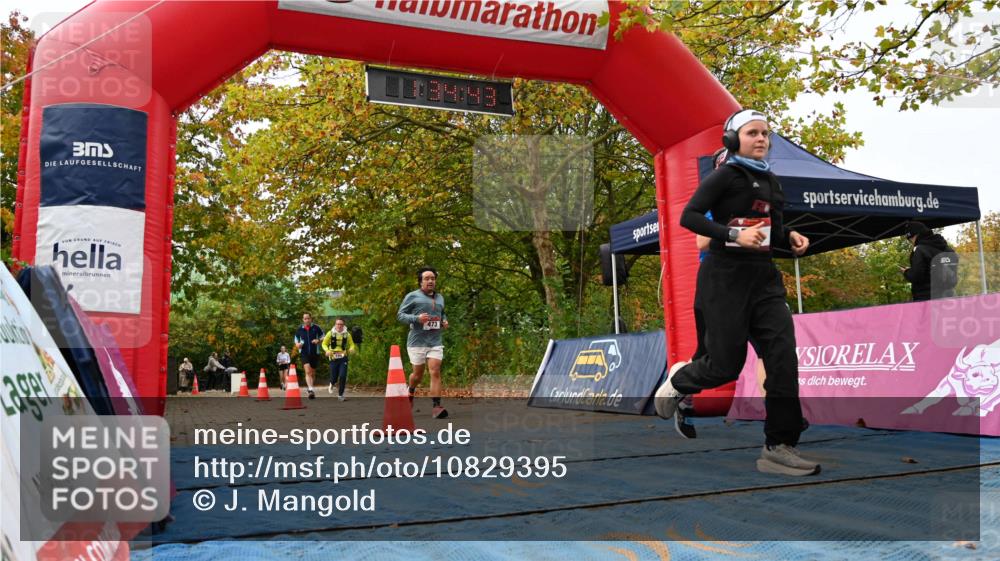 11.10.2026 - Bramfelder Halbmarathon 2026 J. Mangold http://msf.ph/oto/10829395 11.10.2026 11:04:41 Laufen 69, 79, 195, 467, 473 meine-sportfotos.de