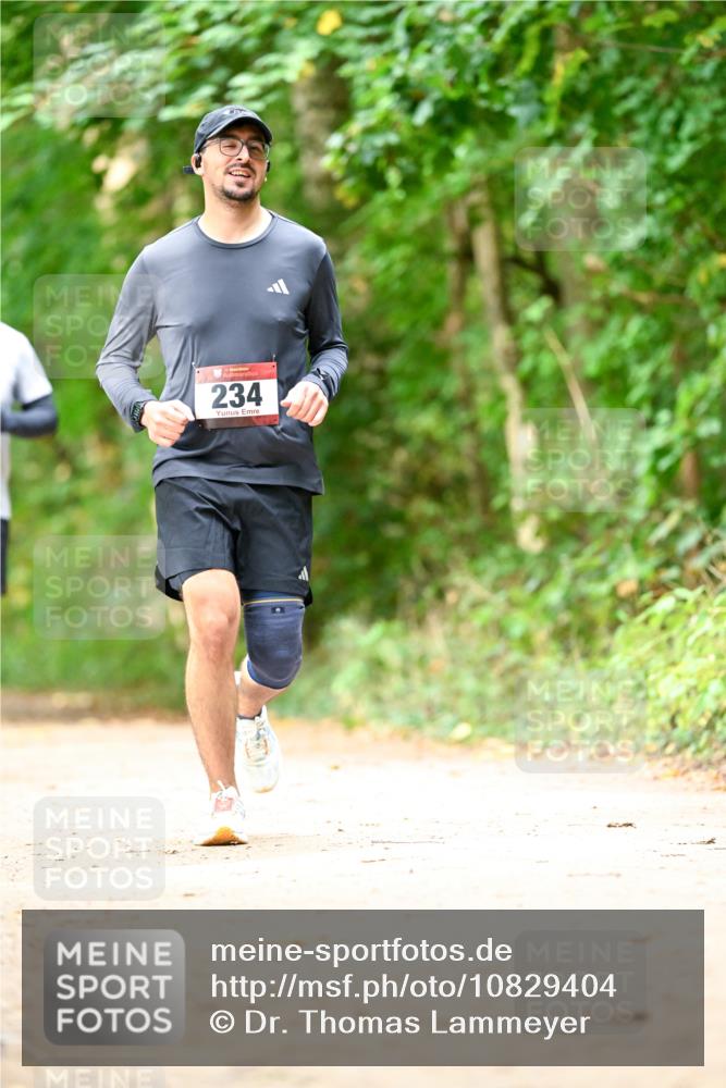 11.10.2026 - Bramfelder Halbmarathon 2026 Dr. Thomas Lammeyer http://msf.ph/oto/10829404 11.10.2026 11:10:17 Laufen 234 meine-sportfotos.de