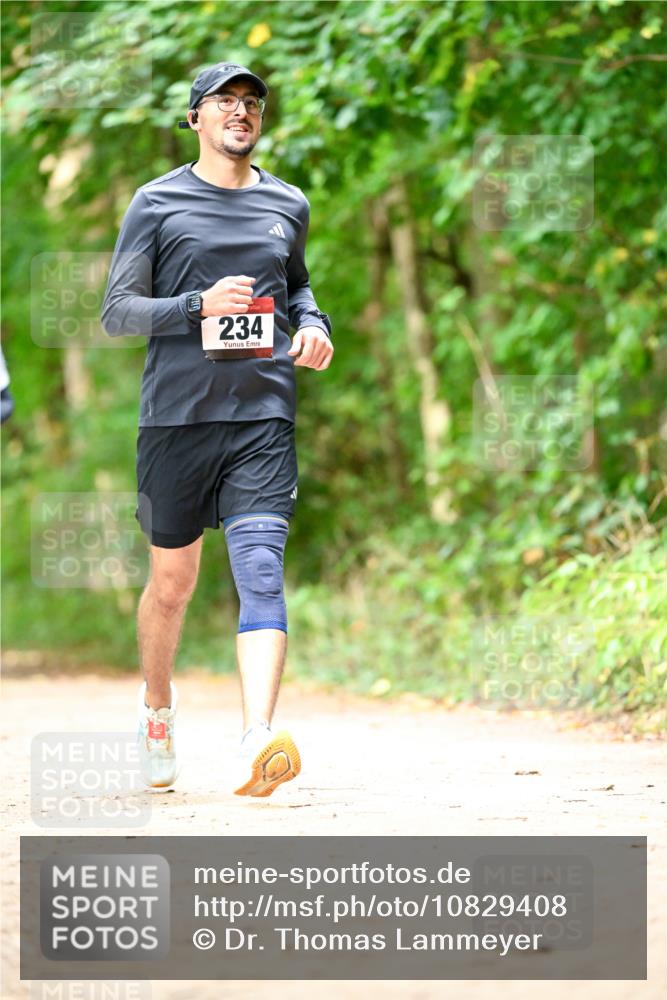 11.10.2026 - Bramfelder Halbmarathon 2026 Dr. Thomas Lammeyer http://msf.ph/oto/10829408 11.10.2026 11:10:18 Laufen 234 meine-sportfotos.de