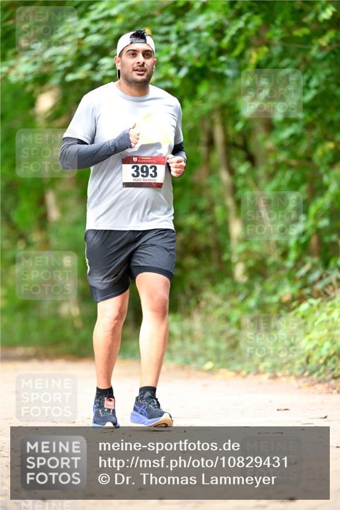 11.10.2026 - Bramfelder Halbmarathon 2026 Dr. Thomas Lammeyer http://msf.ph/oto/10829431 11.10.2026 11:10:21 Laufen 35, 393 meine-sportfotos.de