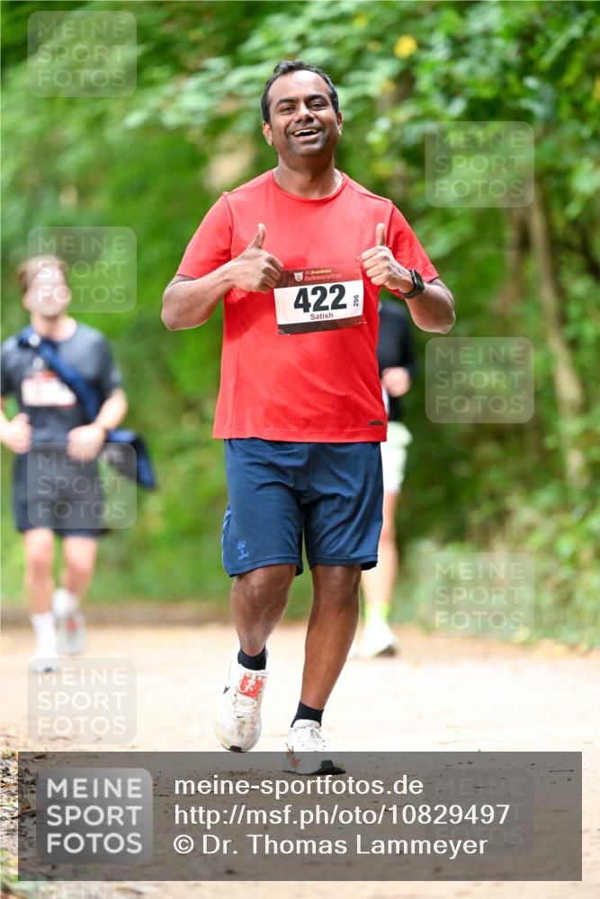 11.10.2026 - Bramfelder Halbmarathon 2026 Dr. Thomas Lammeyer http://msf.ph/oto/10829497 11.10.2026 11:10:37 Laufen 35, 422 meine-sportfotos.de