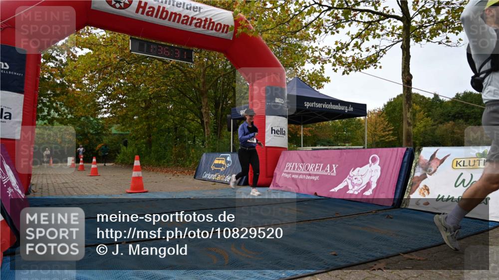 11.10.2026 - Bramfelder Halbmarathon 2026 J. Mangold http://msf.ph/oto/10829520 11.10.2026 11:06:29 Laufen 286, 489, 606 meine-sportfotos.de
