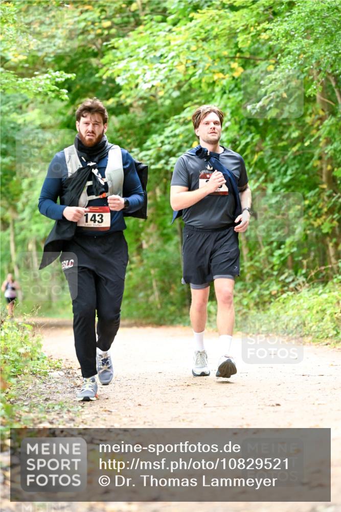 11.10.2026 - Bramfelder Halbmarathon 2026 Dr. Thomas Lammeyer http://msf.ph/oto/10829521 11.10.2026 11:10:42 Laufen 143 meine-sportfotos.de