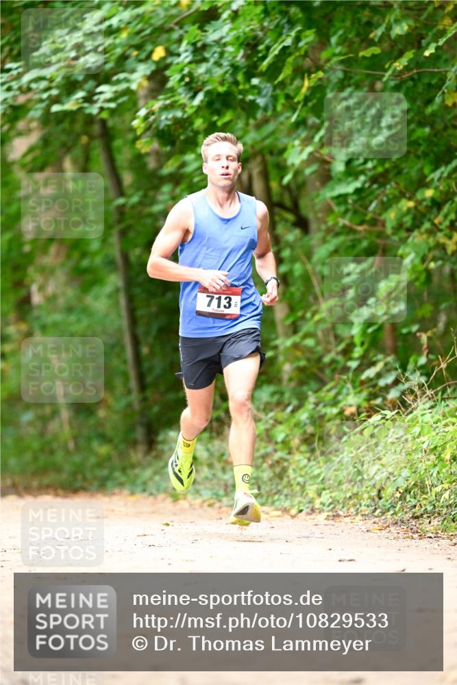 11.10.2026 - Bramfelder Halbmarathon 2026 Dr. Thomas Lammeyer http://msf.ph/oto/10829533 11.10.2026 11:10:46 Laufen 713, 32 meine-sportfotos.de