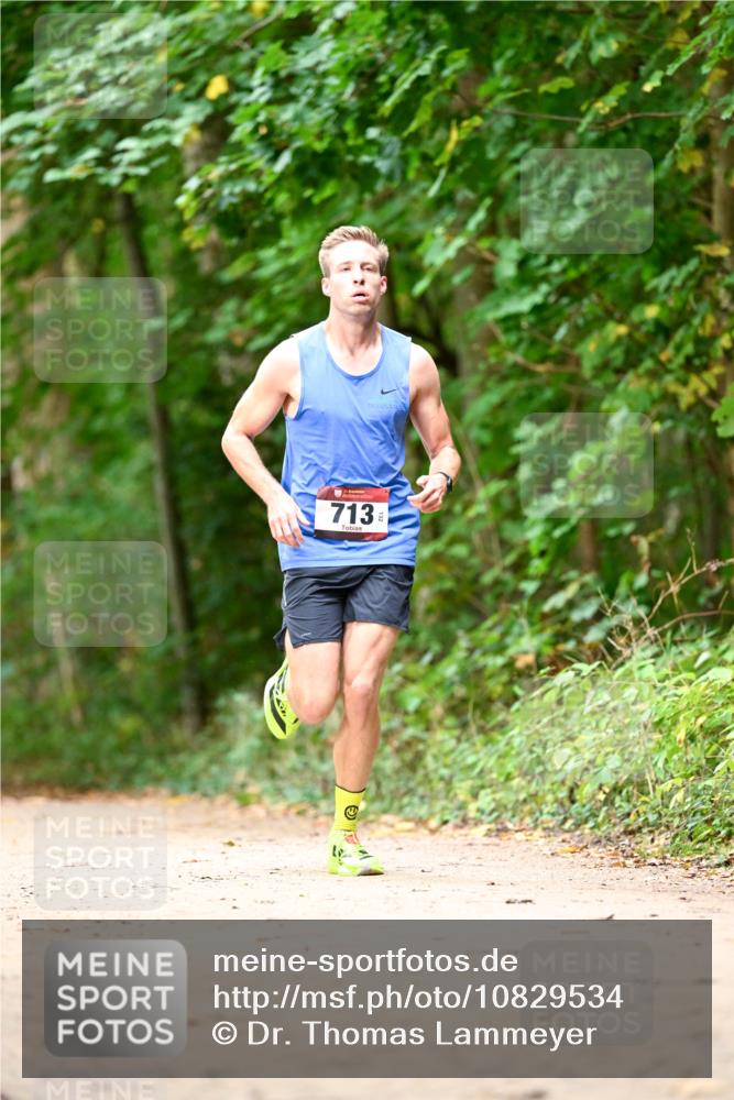 11.10.2026 - Bramfelder Halbmarathon 2026 Dr. Thomas Lammeyer http://msf.ph/oto/10829534 11.10.2026 11:10:46 Laufen 713 meine-sportfotos.de