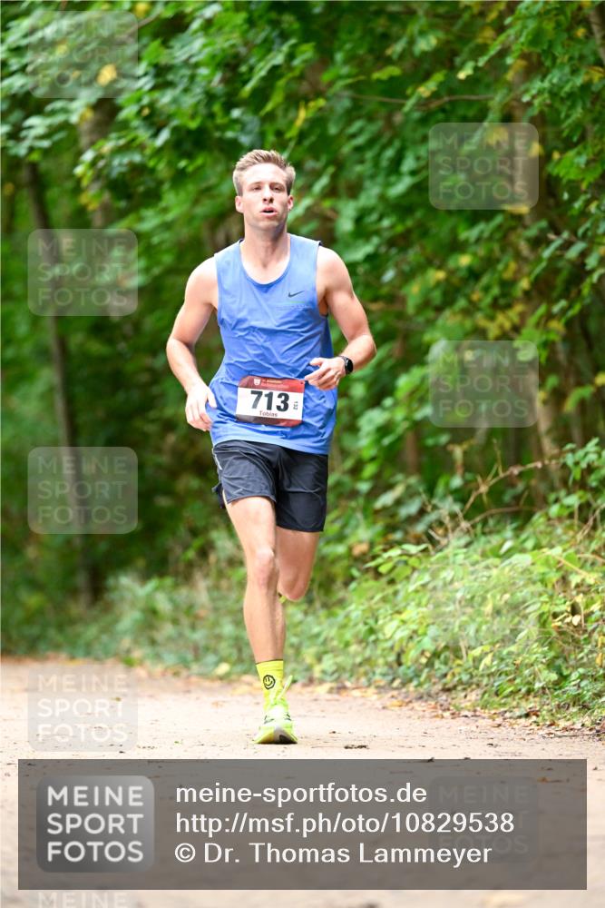 11.10.2026 - Bramfelder Halbmarathon 2026 Dr. Thomas Lammeyer http://msf.ph/oto/10829538 11.10.2026 11:10:46 Laufen 713 meine-sportfotos.de