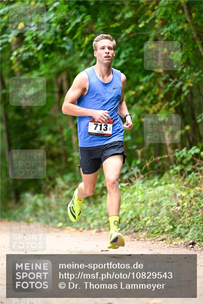 11.10.2026 - Bramfelder Halbmarathon 2026 Dr. Thomas Lammeyer http://msf.ph/oto/10829543 11.10.2026 11:10:47 Laufen 713 meine-sportfotos.de