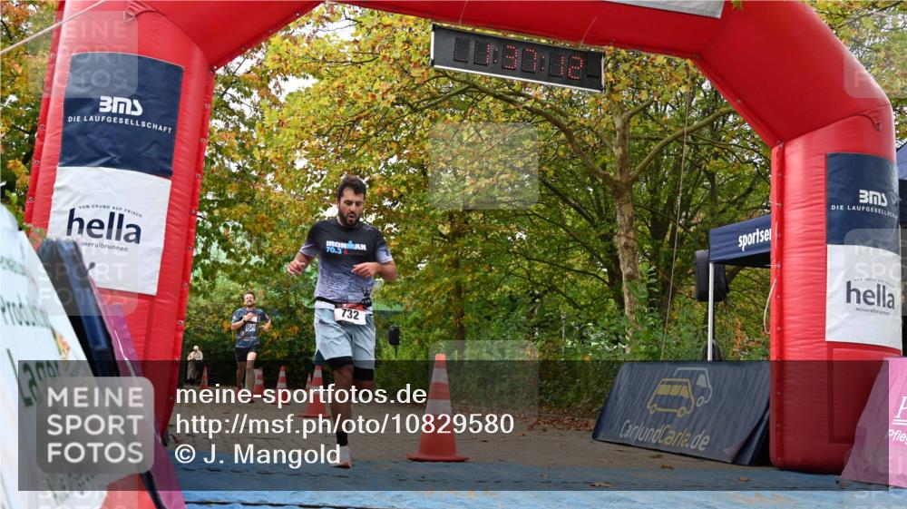 11.10.2026 - Bramfelder Halbmarathon 2026 J. Mangold http://msf.ph/oto/10829580 11.10.2026 11:07:11 Laufen 2, 732 meine-sportfotos.de