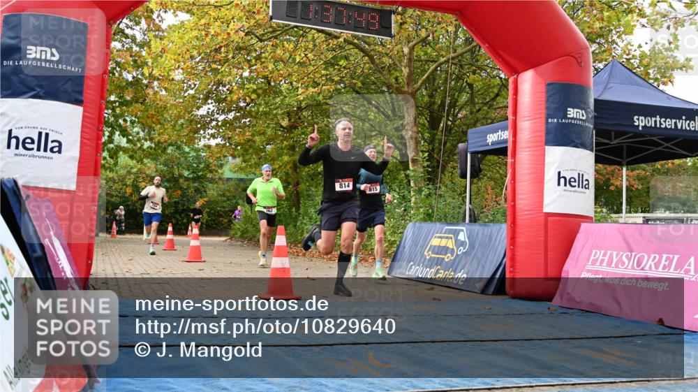 11.10.2026 - Bramfelder Halbmarathon 2026 J. Mangold http://msf.ph/oto/10829640 11.10.2026 11:07:47 Laufen 262, 704, 814, 815 meine-sportfotos.de