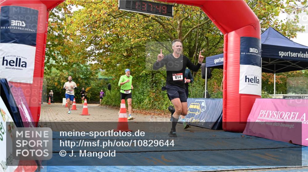 11.10.2026 - Bramfelder Halbmarathon 2026 J. Mangold http://msf.ph/oto/10829644 11.10.2026 11:07:48 Laufen 33, 262, 704, 814, 815 meine-sportfotos.de