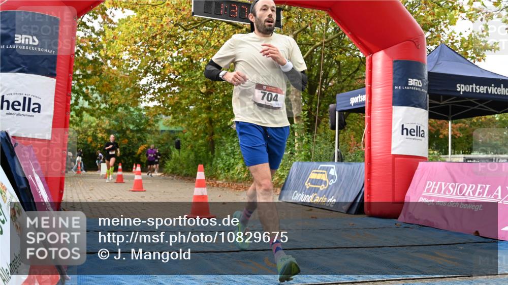 11.10.2026 - Bramfelder Halbmarathon 2026 J. Mangold http://msf.ph/oto/10829675 11.10.2026 11:07:51 Laufen 33, 262, 704, 814, 815 meine-sportfotos.de