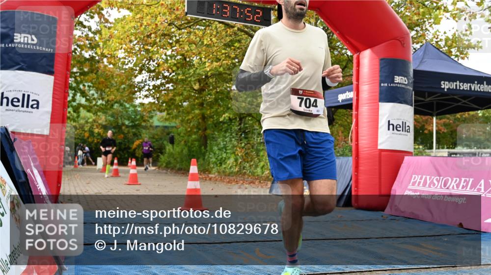 11.10.2026 - Bramfelder Halbmarathon 2026 J. Mangold http://msf.ph/oto/10829678 11.10.2026 11:07:51 Laufen 33, 262, 704, 814, 815 meine-sportfotos.de