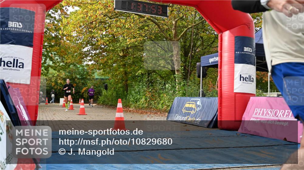11.10.2026 - Bramfelder Halbmarathon 2026 J. Mangold http://msf.ph/oto/10829680 11.10.2026 11:07:51 Laufen 33, 262, 704, 814, 815 meine-sportfotos.de
