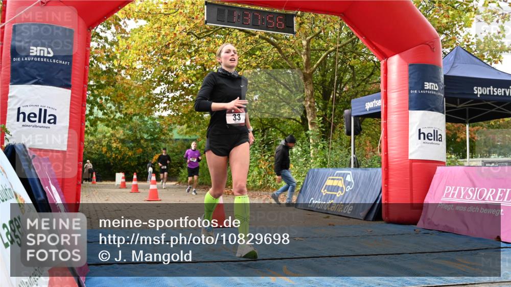 11.10.2026 - Bramfelder Halbmarathon 2026 J. Mangold http://msf.ph/oto/10829698 11.10.2026 11:07:54 Laufen 33, 565, 704 meine-sportfotos.de