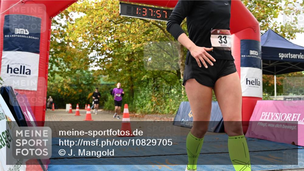 11.10.2026 - Bramfelder Halbmarathon 2026 J. Mangold http://msf.ph/oto/10829705 11.10.2026 11:07:55 Laufen 33, 565, 656 meine-sportfotos.de